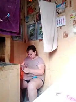 Snapshot of oksana72 chatting on March 25, 6:41 am oksana72 online show from March 25, 6:41 am