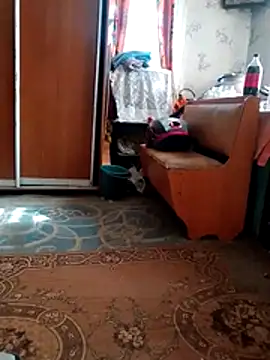 Snapshot of oksana72 chatting on March 27, 11:43 am oksana72 online show from March 27, 11:43 am