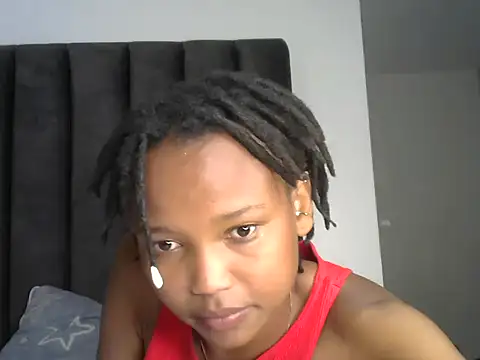 Snapshot of sexy_ignis_aura chatting on June 8, 7:58 pm sexy ignis aura online show from June 8, 7:58 pm