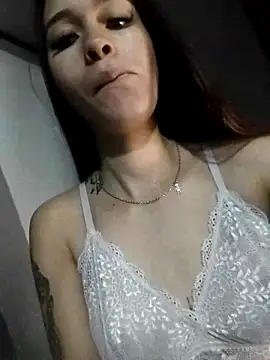 amina hott online show from June 15, 6:32 pm