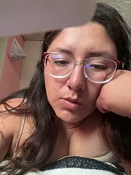 DirtyCerezita online show from June 11, 7:23 pm