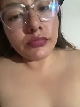 DirtyCerezita online show from June 19, 4:50 am