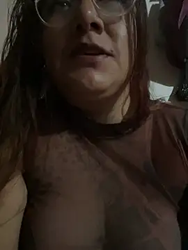 DirtyCerezita online show from July 7, 5:21 am