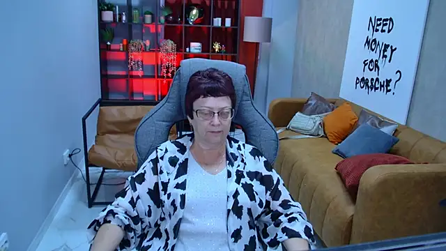 IsoldeMirevain online show from June 15, 2:36 am