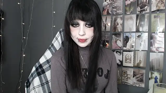 lucyy0 0ddeath online show from June 11, 6:00 am