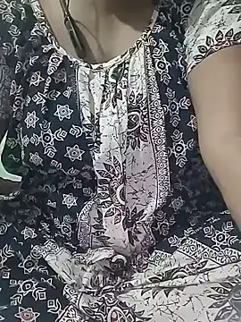 Snapshot of Sexy-Bhabi69 chatting on July 16, 9:15 am Sexy-Bhabi69 online show from July 16, 9:15 am