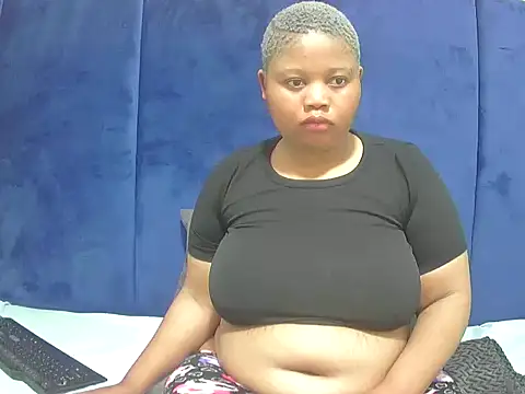 Chubby-chickx online show from June 12, 8:13 am