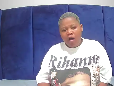 Chubby-chickx online show from June 14, 12:18 pm