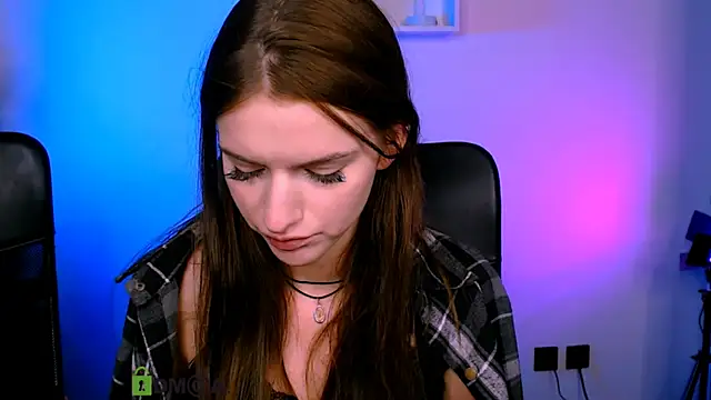 Snapshot of naomi_perl chatting on July 6, 1:08 pm naomi perl online show from July 6, 1:08 pm