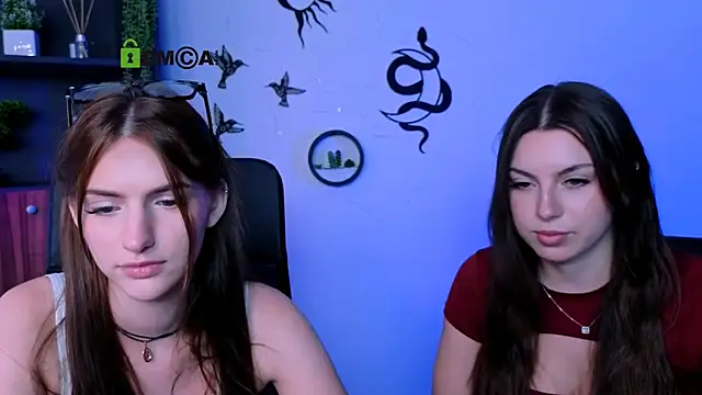 Snapshot of naomi_perl chatting on July 17, 10:33 am naomi perl online show from July 17, 10:33 am