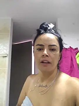 Juanita6908 online show from June 19, 2:43 pm