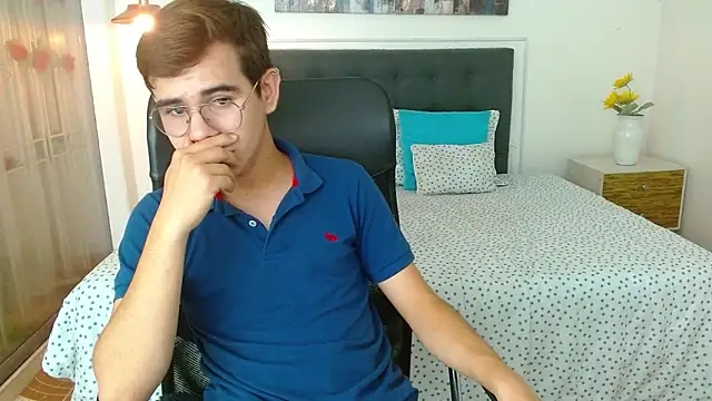 Snapshot of jack__tomas chatting on June 10, 2:27 pm jack tomas online show from June 10, 2:27 pm