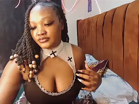 PrettyNyra online show from July 13, 3:37 pm