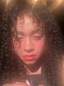 daddyyysbabygirl online show from June 22, 5:26 am