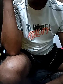 Snapshot of Lawrencedlkk007 chatting on February 13, 4:14 pm Lawrencedlkk007 online show from February 13, 4:14 pm