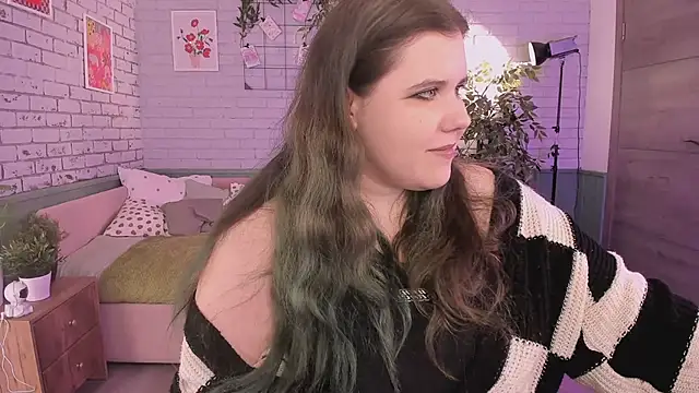 Snapshot of Hoctra_neith chatting on June 13, 6:22 am Hoctra neith online show from June 13, 6:22 am