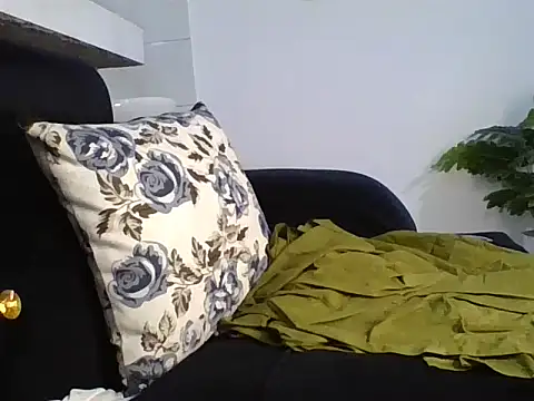Snapshot of Amara254 chatting on June 13, 4:54 am Amara254 online show from June 13, 4:54 am