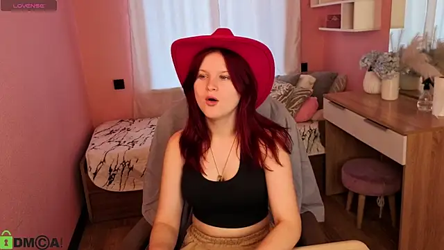 Fox  Cute online show from August 2, 1:04 am