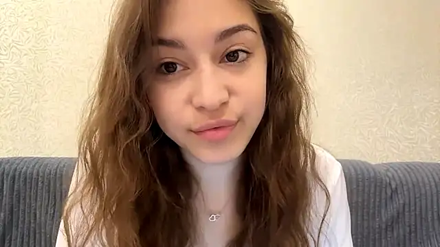 Snapshot of PrincessEIina chatting on June 25, 8:08 am PrincessEIina online show from June 25, 8:08 am
