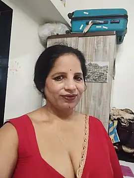 Snapshot of SWEETY01990 chatting on July 17, 5:47 am SWEETY01990 online show from July 17, 5:47 am