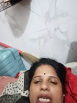 Snapshot of SWEETY01990 chatting on July 19, 2:10 pm SWEETY01990 online show from July 19, 2:10 pm