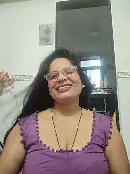 Snapshot of SWEETY01990 chatting on July 20, 9:01 am SWEETY01990 online show from July 20, 9:01 am