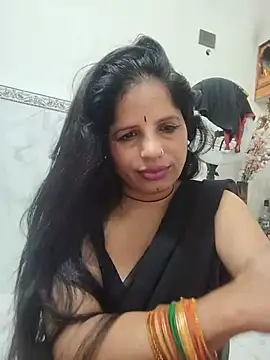 Snapshot of SWEETY01990 chatting on July 21, 1:19 am SWEETY01990 online show from July 21, 1:19 am