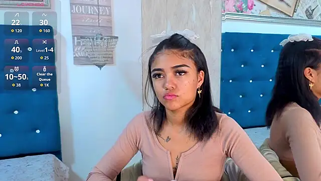 halaia1 online show from June 15, 1:13 pm
