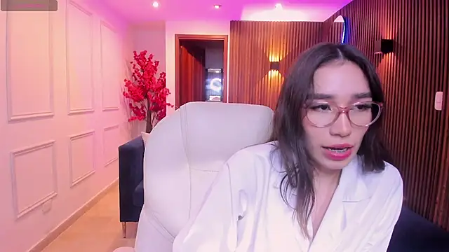 Emma caarter  online show from July 4, 3:13 am