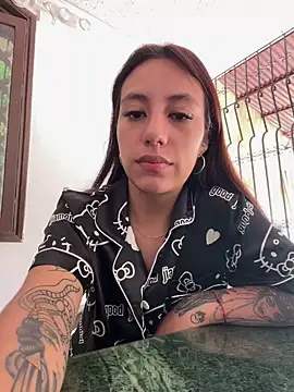 IvyDove online show from June 29, 5:35 pm