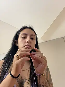IvyDove online show from July 30, 1:04 am