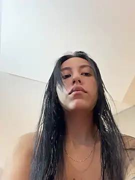 IvyDove online show from August 1, 1:05 am