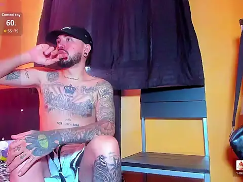 Snapshot of gordito_ricoo chatting on June 21, 9:06 pm gordito ricoo online show from June 21, 9:06 pm
