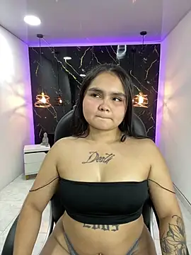 TifanyRoseX online show from June 20, 7:16 pm