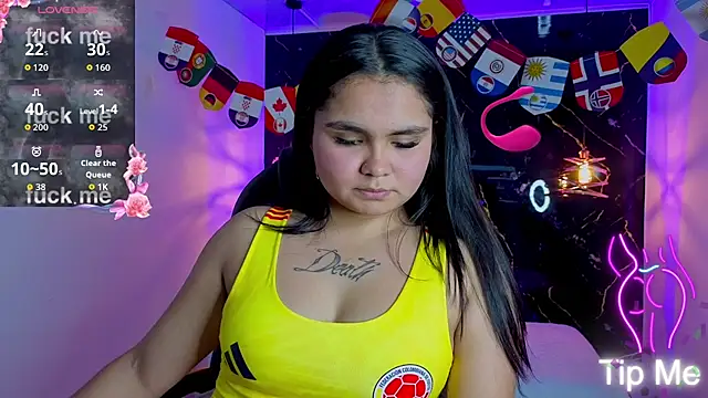 TifanyRoseX online show from June 25, 8:02 pm