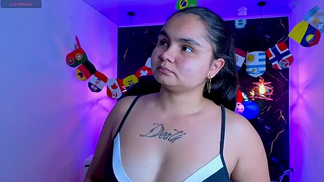 TifanyRoseX online show from July 8, 7:29 pm