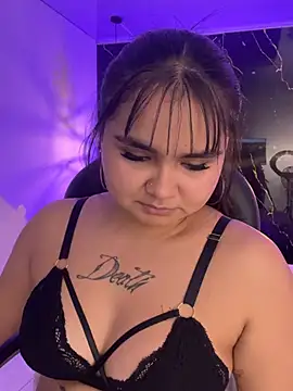 TifanyRoseX online show from July 29, 6:50 pm