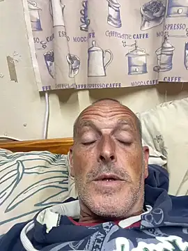 GeldenKuy online show from July 4, 8:59 pm