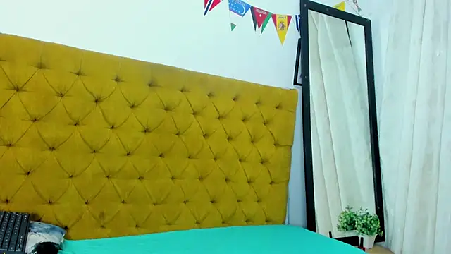 Snapshot of Daniela_Spencerr chatting on July 6, 10:56 am Daniela Spencerr online show from July 6, 10:56 am
