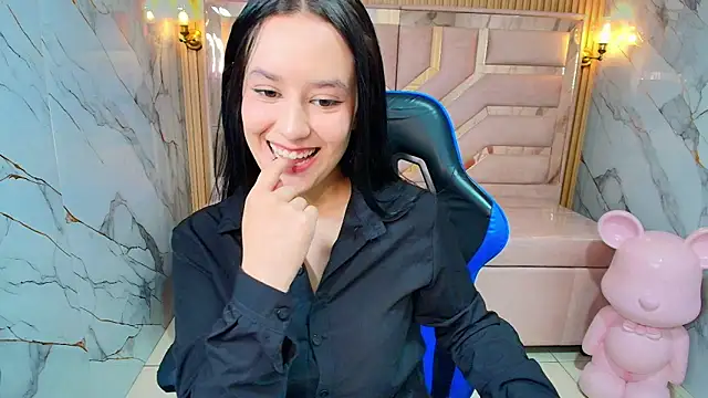 Aleja r  online show from June 29, 7:36 pm