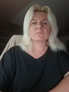 VikaRaine555 online show from June 12, 12:04 pm