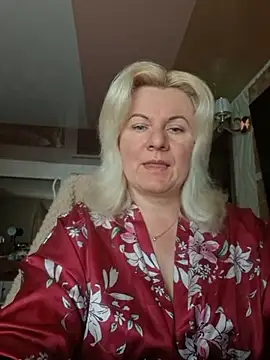 VikaRaine555 online show from June 15, 8:05 am