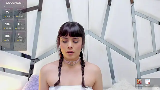 EmilyColns online show from July 17, 10:03 pm