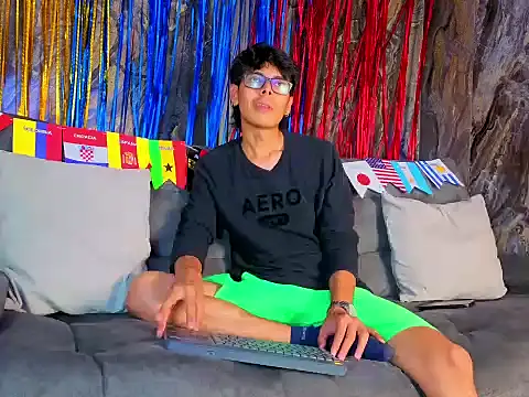 Noha King online show from June 12, 8:19 pm