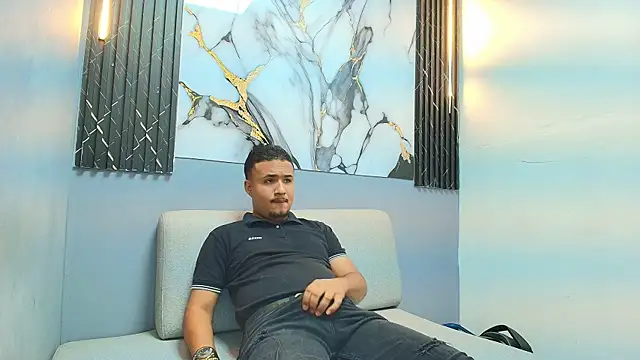 MAICOL TORNER online show from June 16, 3:31 am