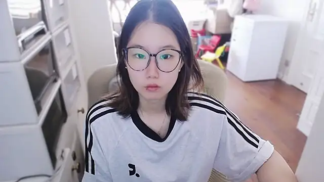 xiaoxiong-99 online show from June 12, 6:56 am