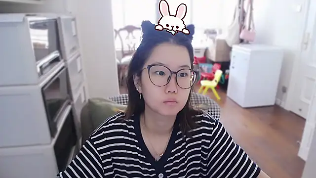 xiaoxiong-99 online show from June 15, 3:53 am