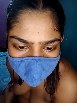 Snapshot of Model-031 chatting on June 18, 12:20 pm Model-031 online show from June 18, 12:20 pm