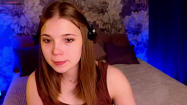 jenny7474 online show from June 18, 3:29 am