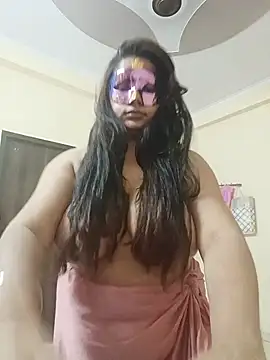 Yashika Kapoor online show from June 14, 1:46 pm